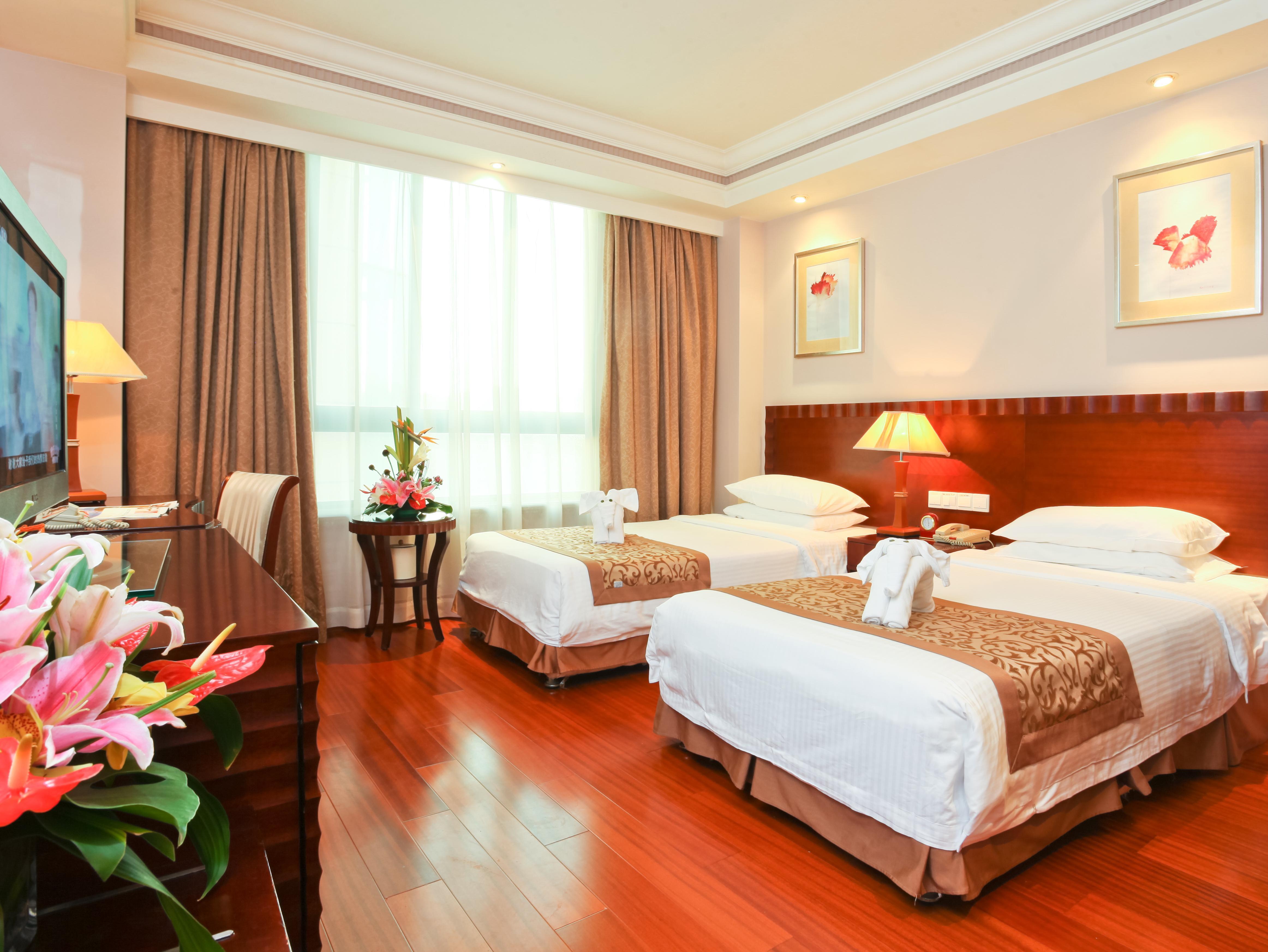 Sanya Baohong Hotel 11/23