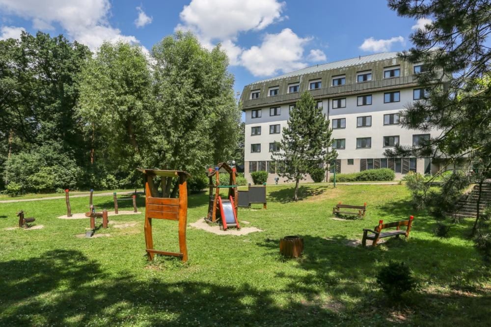 Hotel Globus 48/51