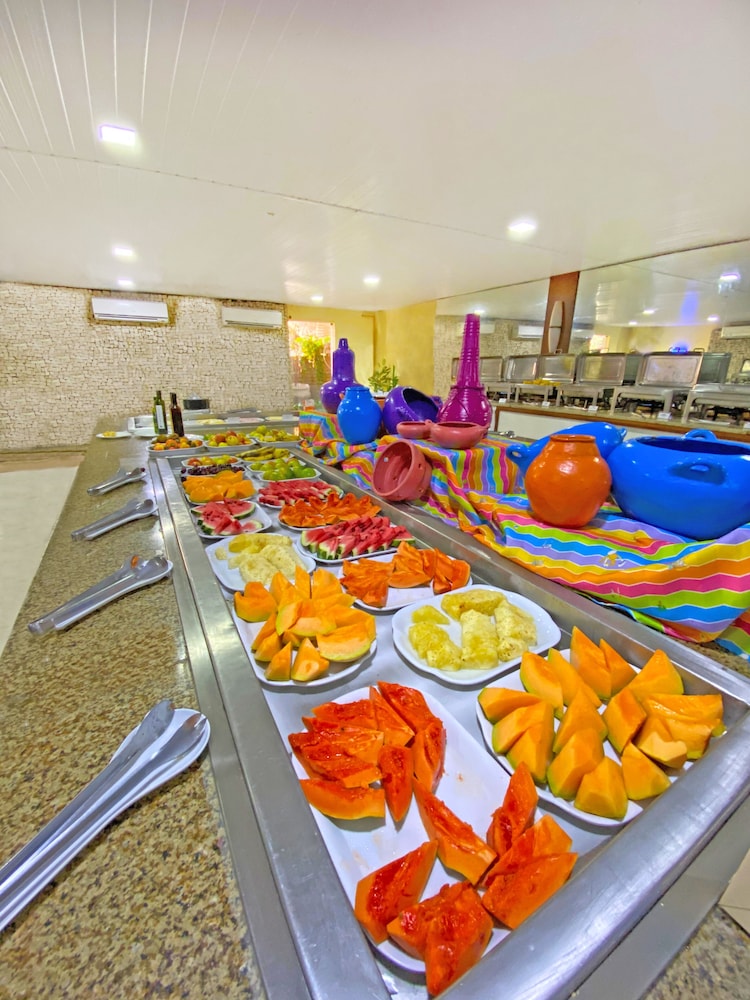 Hotel Parque das Fontes All Inclusive 25/65
