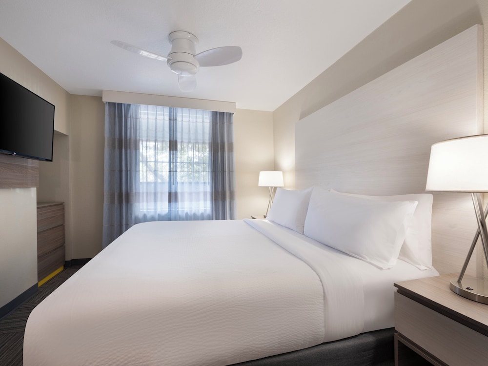 جناح عائلي بسريرين كينج وسرير بطابقين بـ3 غرف نوم لذوي الإعاقة، Holiday Inn Resort Orlando Suites - Waterpark 8/10
