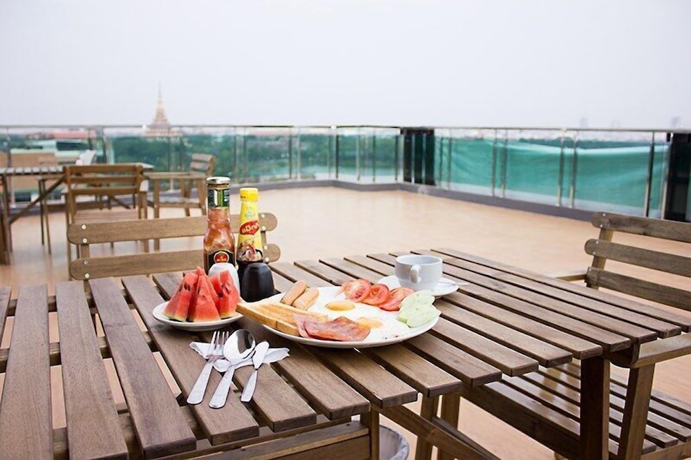 Ingtara Hotel 34/43