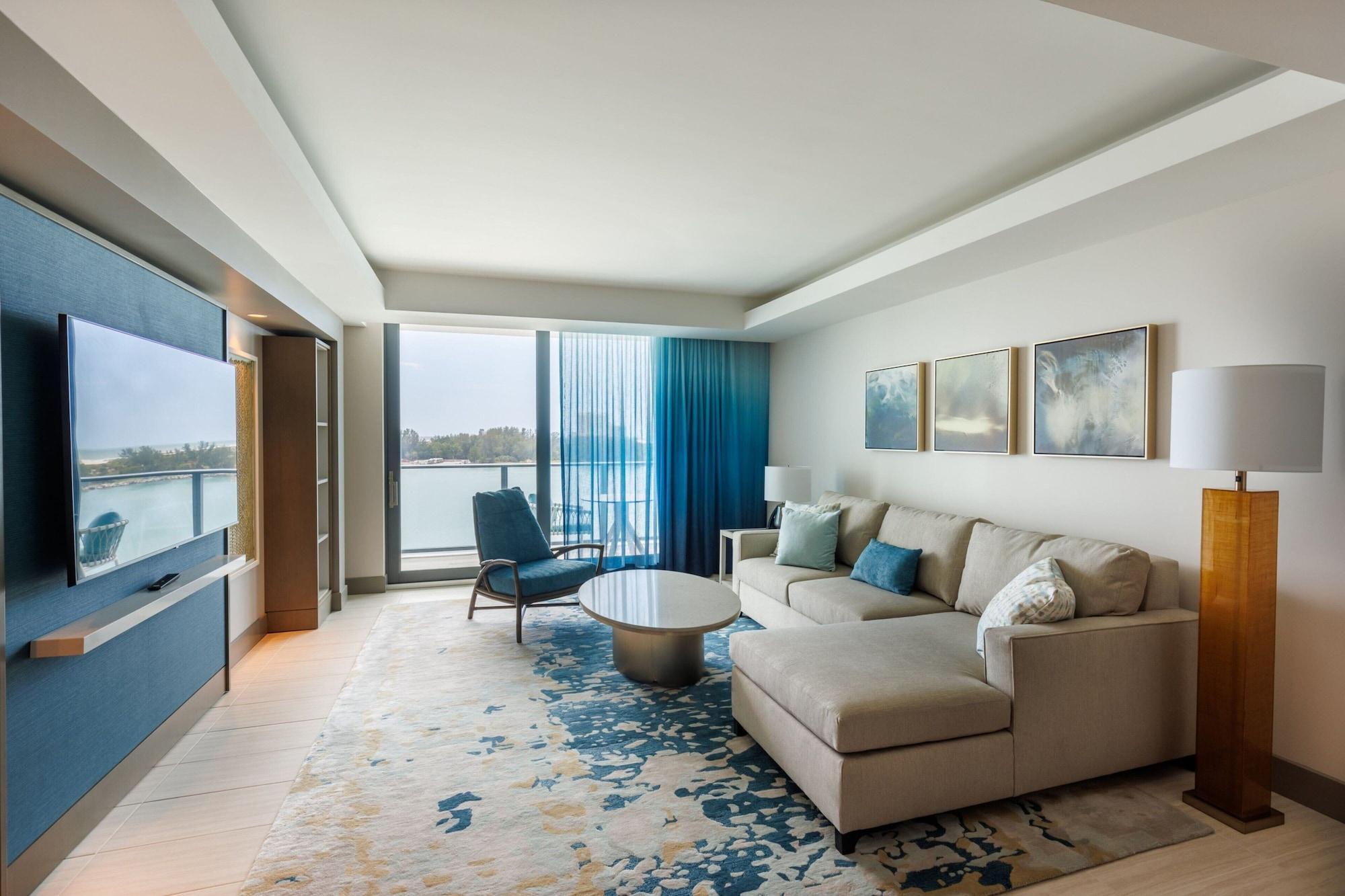2 Bedrooms, Residence, 1 King and 2 Queen Beds, Beach View, 2 Bathrooms, Balcony، JW Marriott Clearwater Beach Resort & Spa 2/4