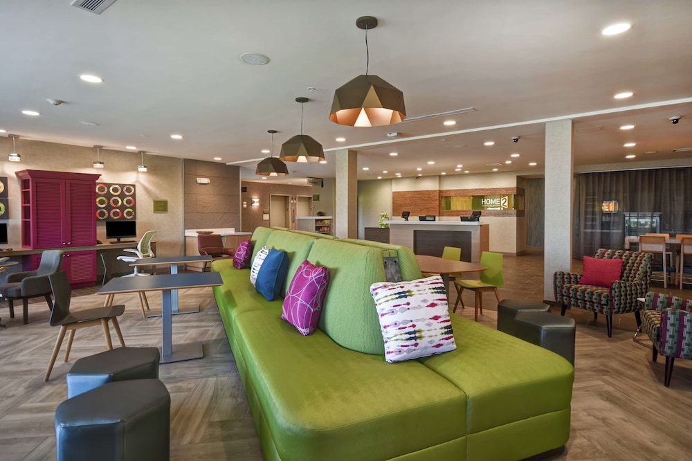 Home2 Suites by Hilton Terre Haute, IN 11/62