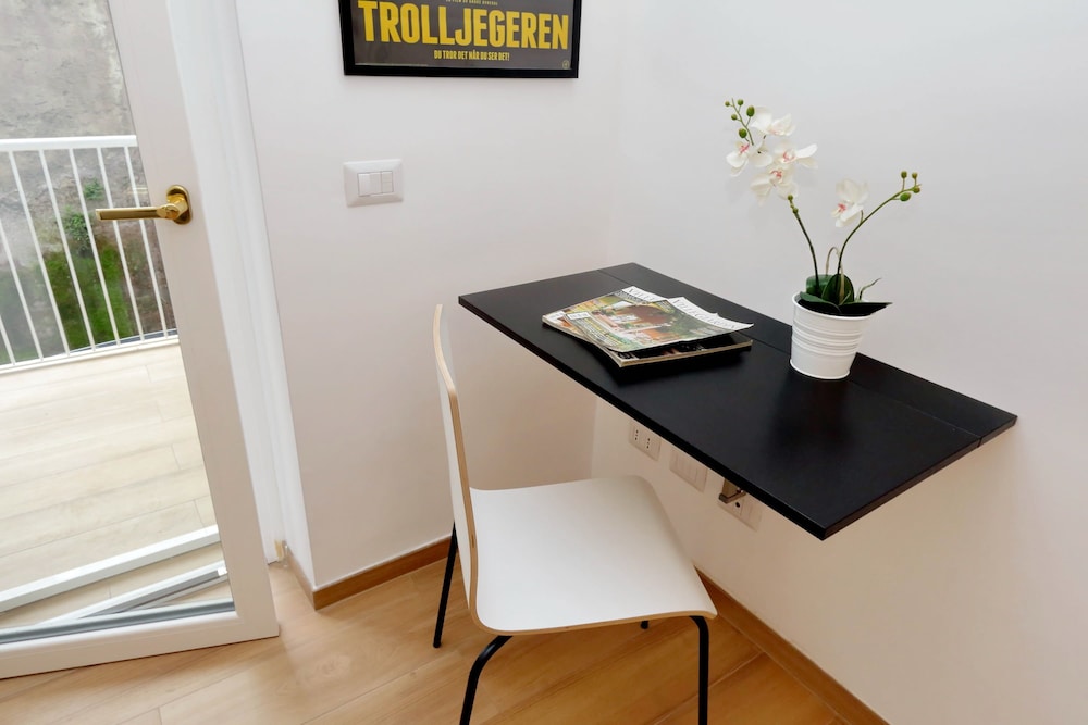 Cozy Domar - My Extra Home 4/33