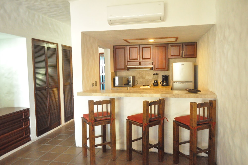 Quijote Inn Hotel 53/67