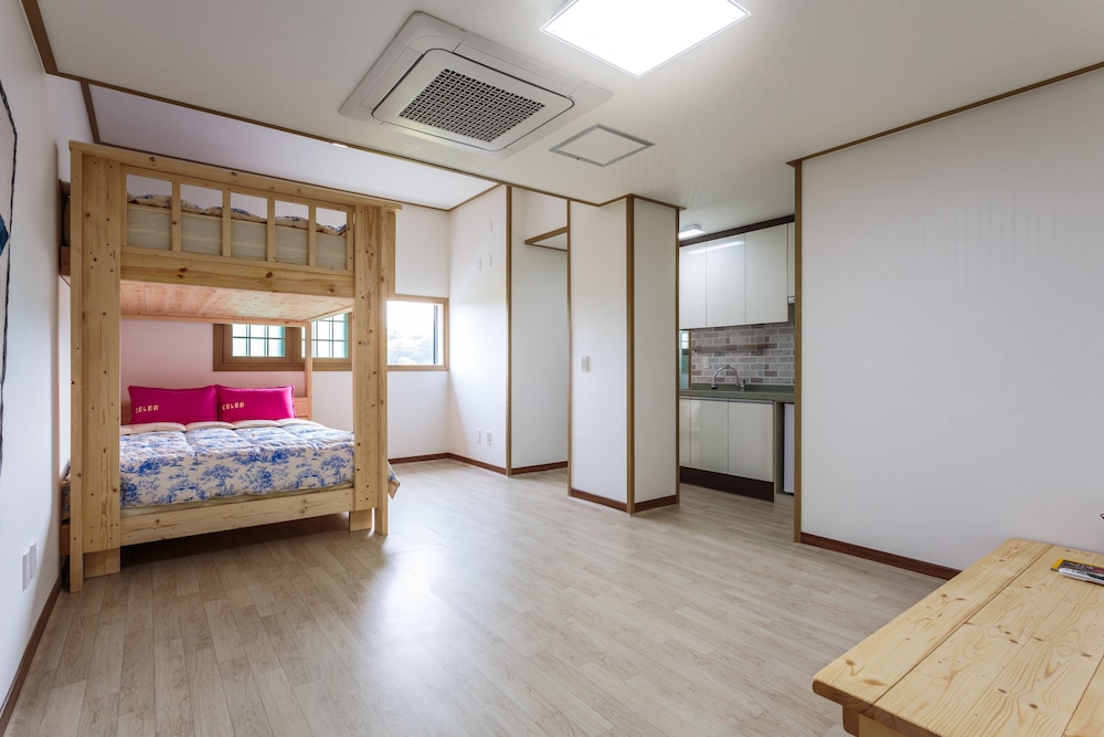 Jeju Wayo Pension 20/45