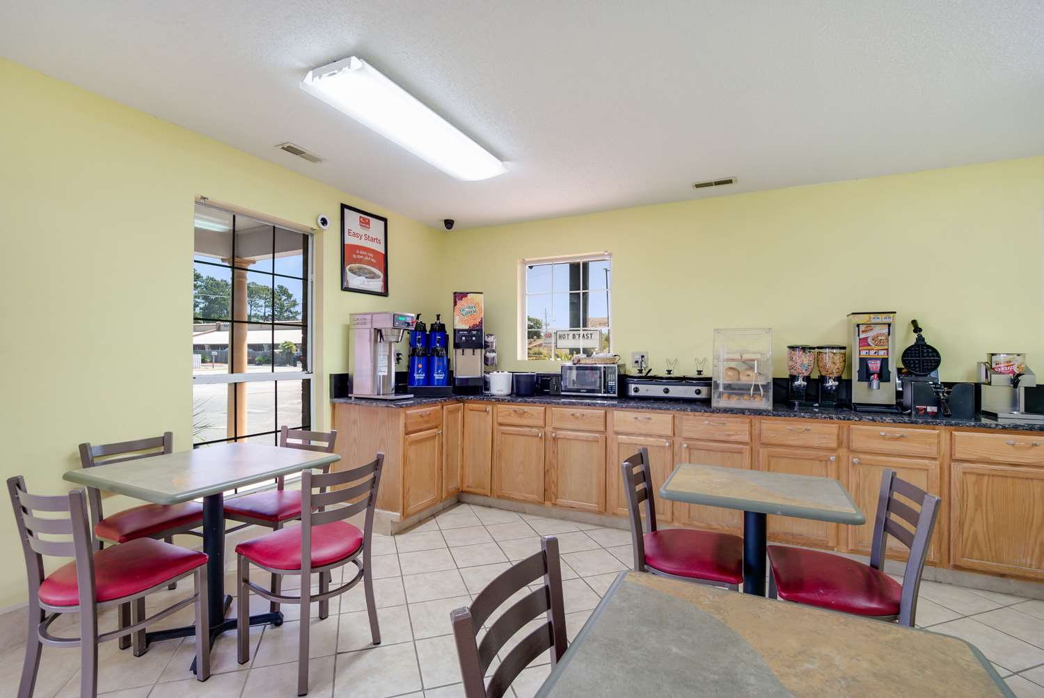 Econo Lodge Santee SC 20/28