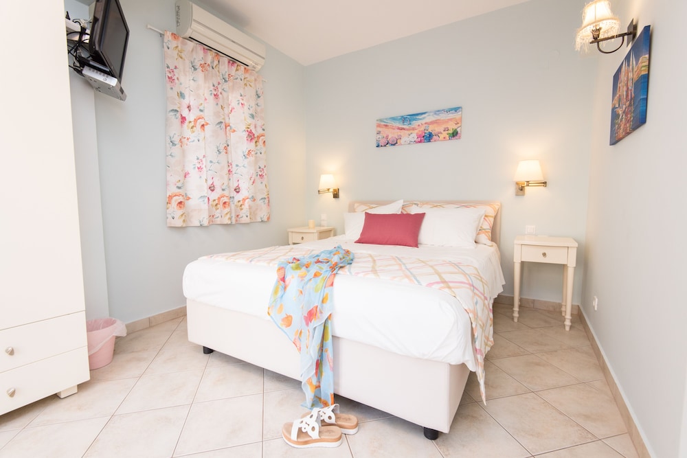 Myrties Boutique Apartments 14/50