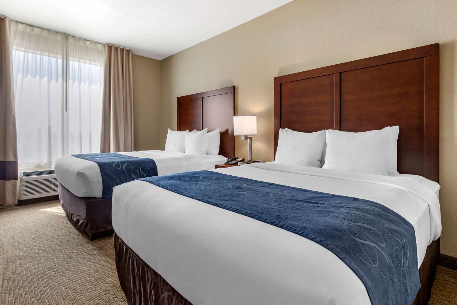 SUITE, 2 QUEEN BEDS