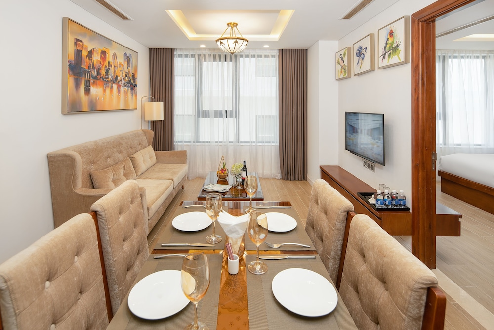 Paris Deli Danang Beach Hotel 52/80