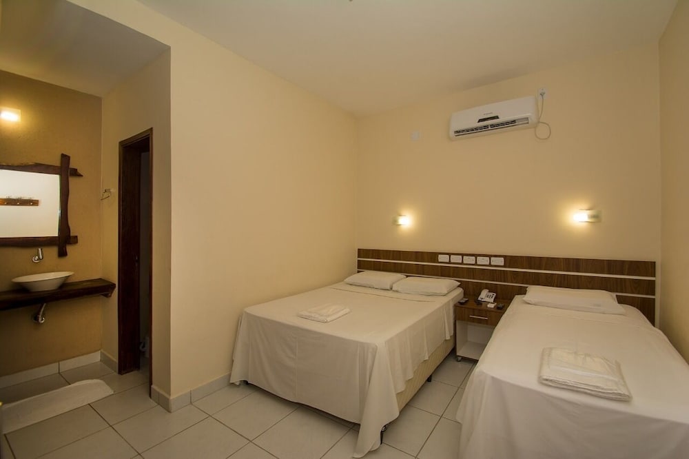 Pantanal Hotel 10/30
