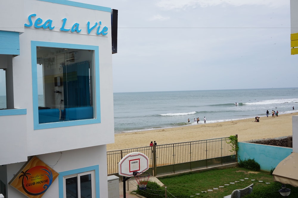 Sea La Vie Covelong Beach Resort 40/50