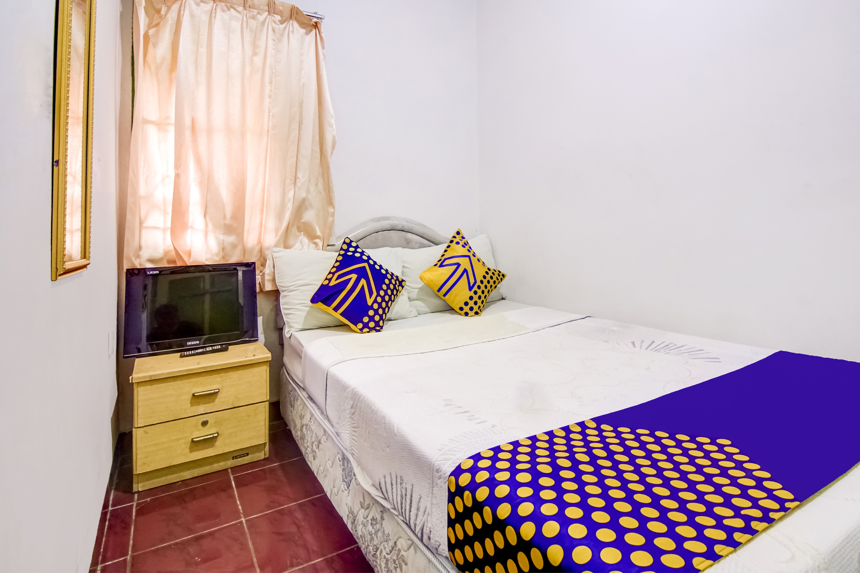 SPOT ON 90046 Villa Anyelir Yustik Selabintana 6/32
