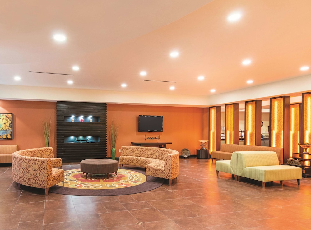 La Quinta Inn & Suites by Wyndham Woodway - Waco South 25/47