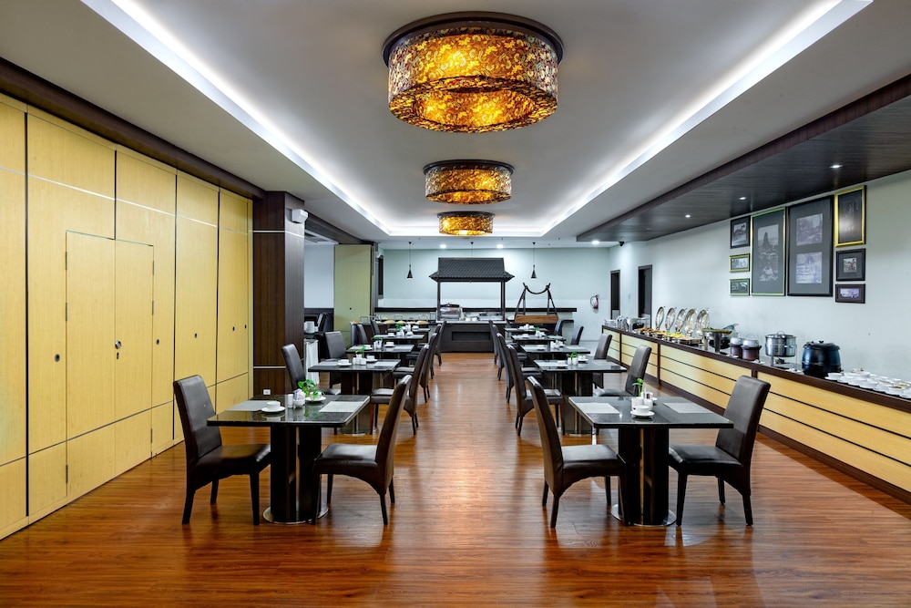 Aston Jember Hotel and Conference Center 51/65