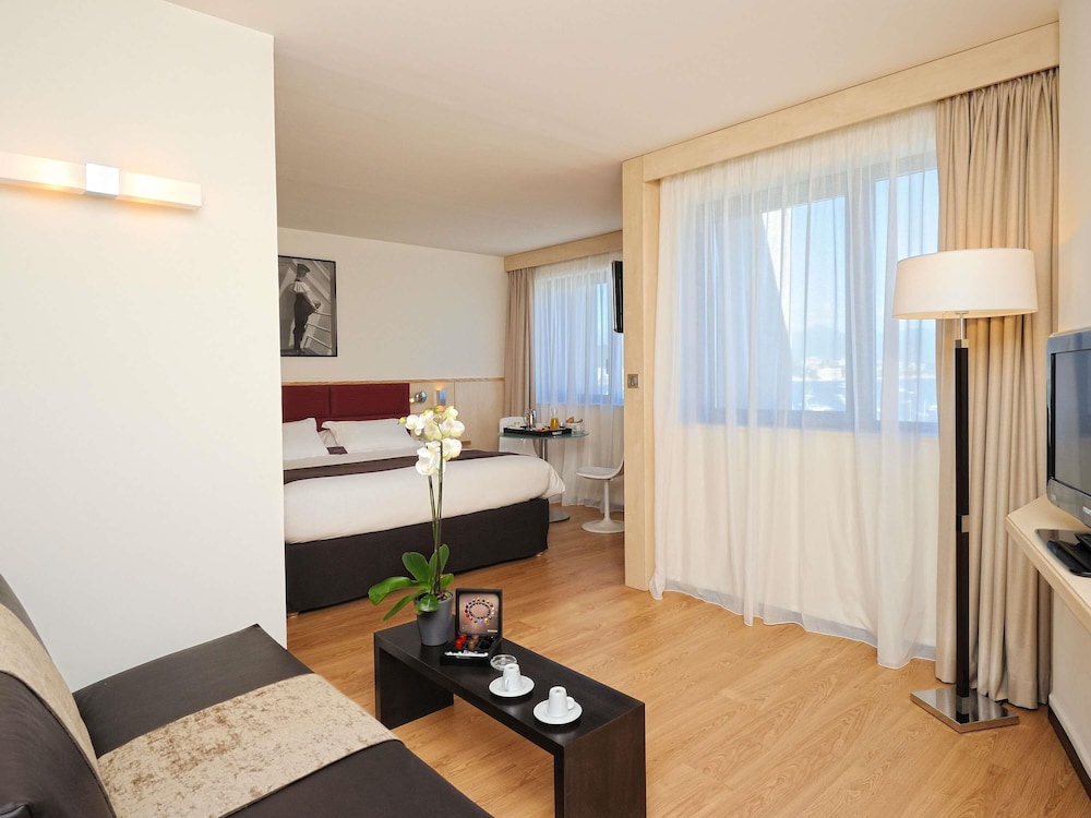 Mercure Ajaccio Centre 50/76