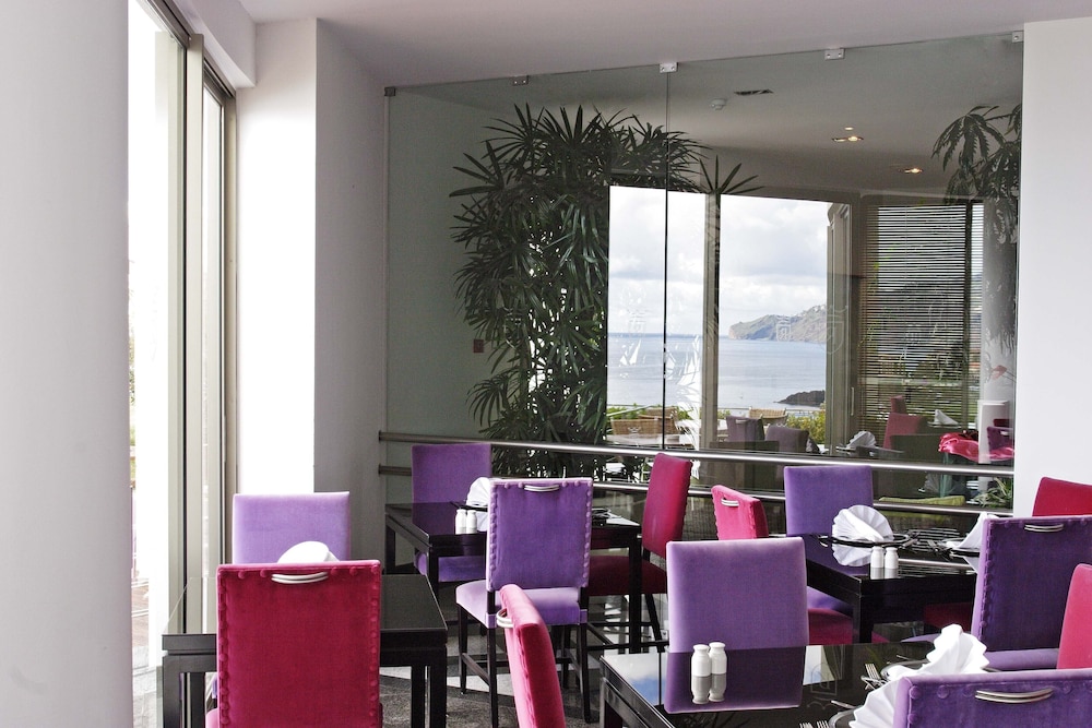 Madeira Regency Cliff - Adults Only 34/50