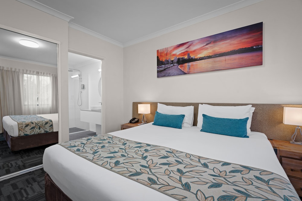 1 BEDROOM, APARTMENT