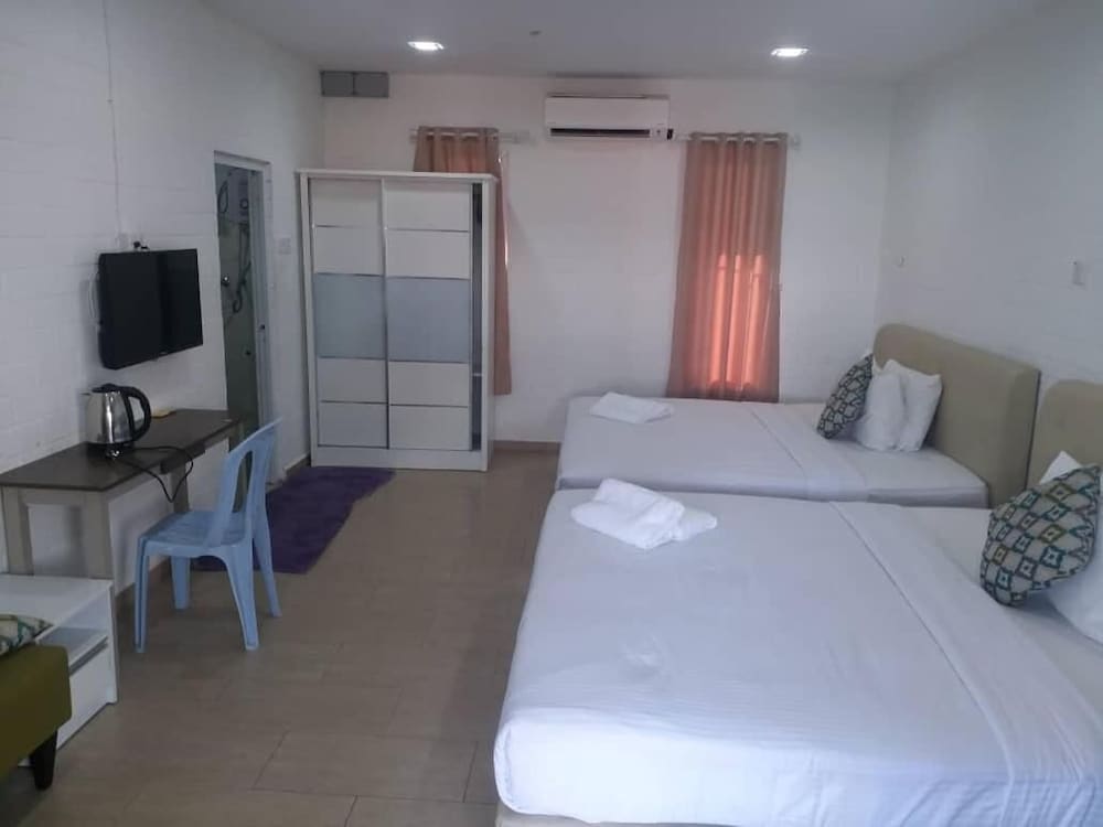 Dlima Beach Inn 15/66