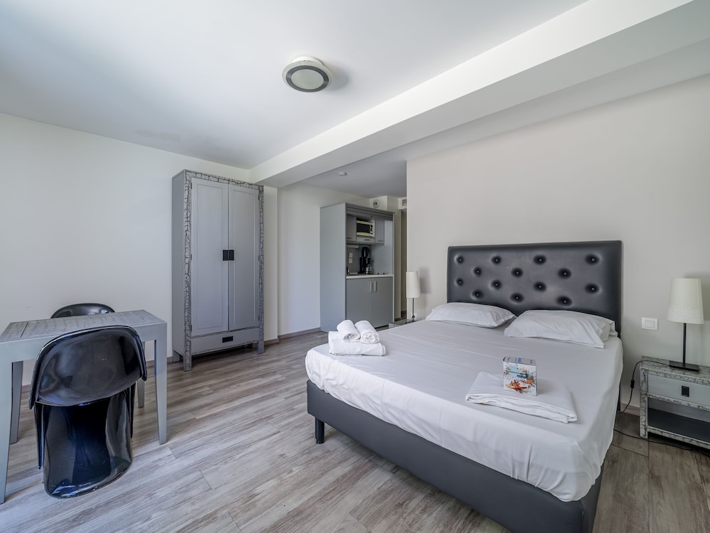 Residence Adriana 13/69