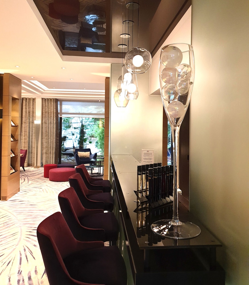 Hotel Garden Elysees 58/81