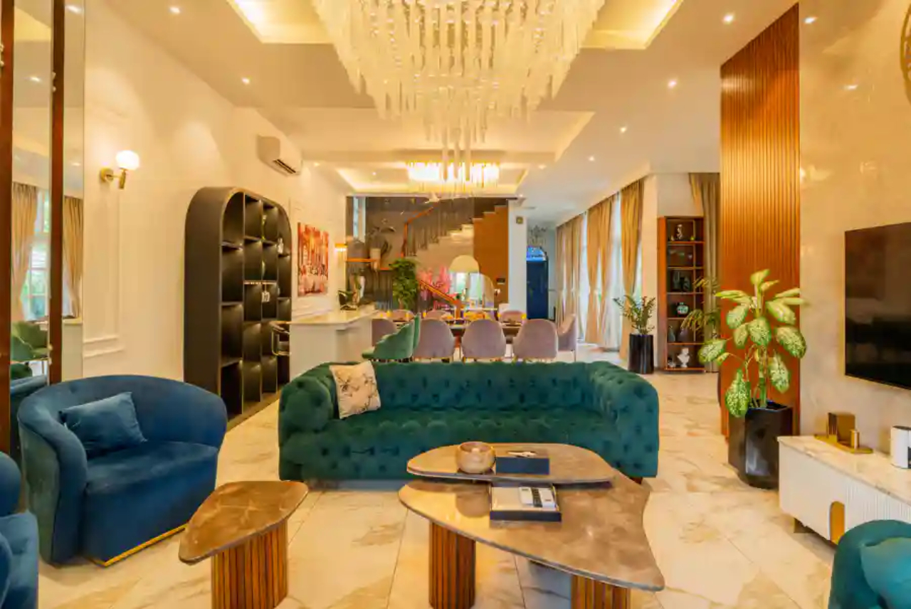 ELIVAAS Casa Ritzy 5-BHK Villa With Private Pool & Lift Near Popular Beaches 9/12