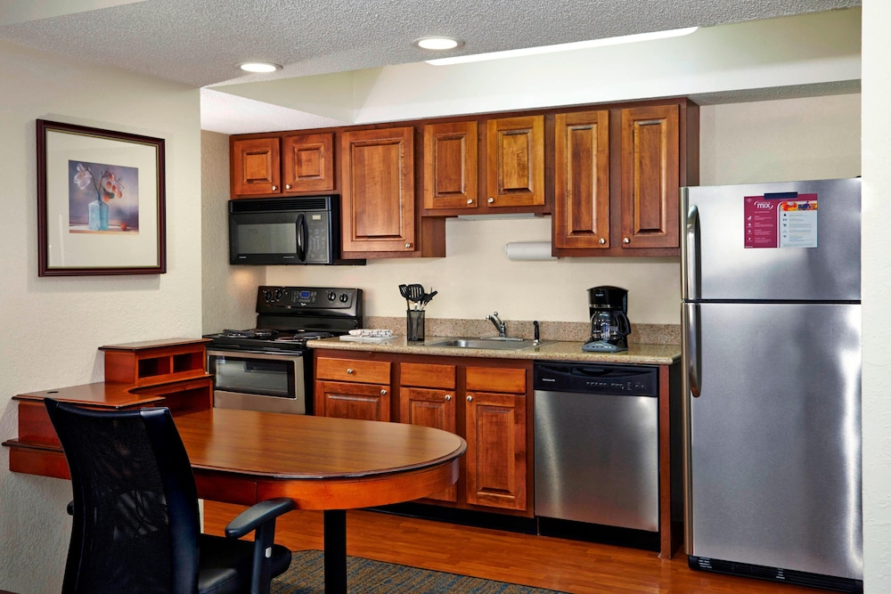 Residence Inn Minneapolis Eden Prairie 30/32
