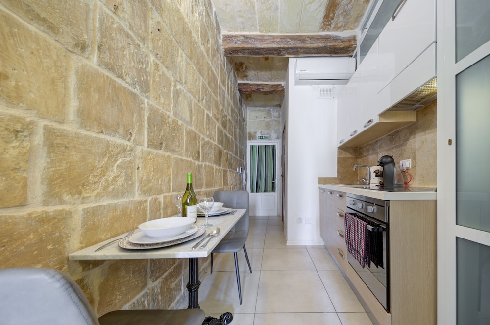 Tritoni harbour suites 51/55