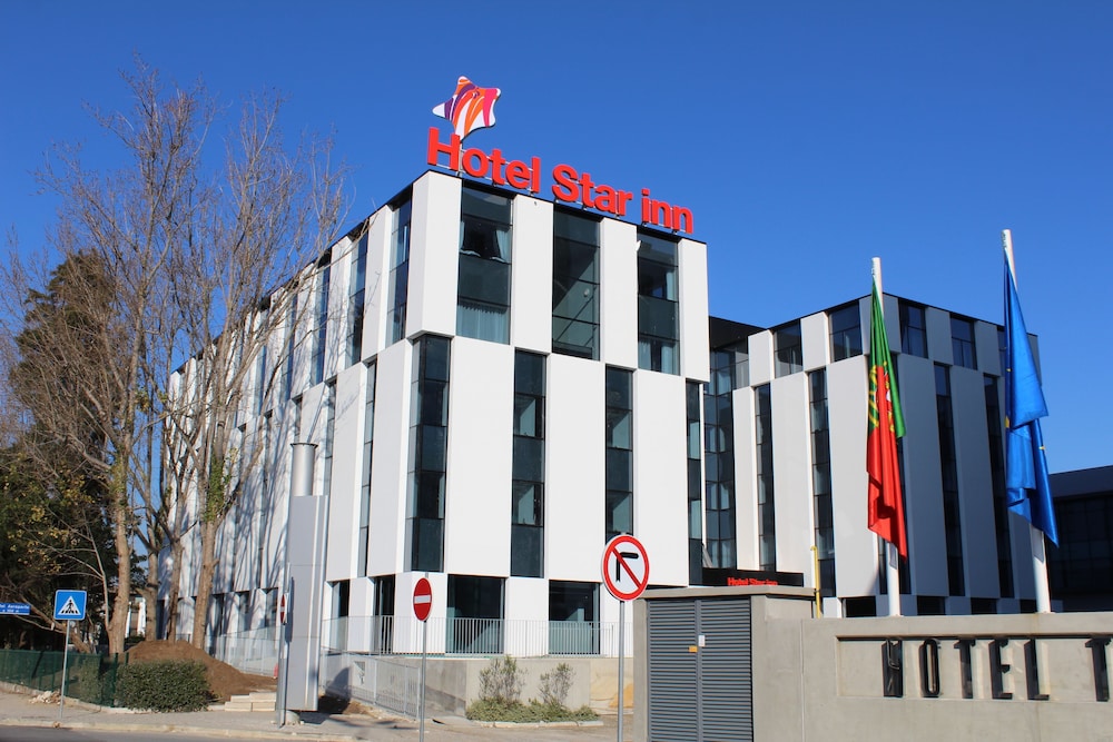 Star inn Lisbon Airport 8/61