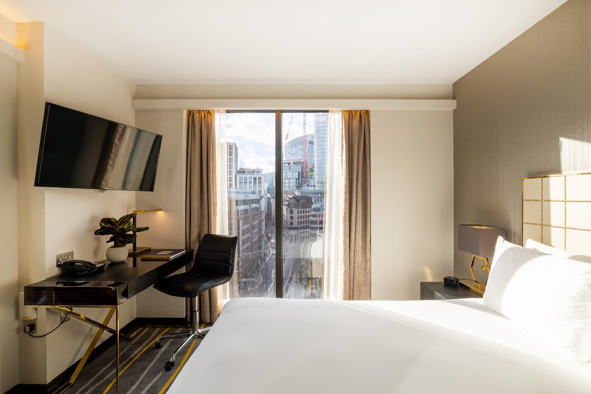 غرفة ديلوكس ركنية بسرير كينج