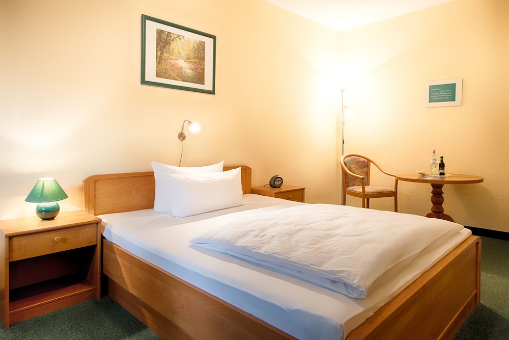 Carolinenhof Hotel 24/68