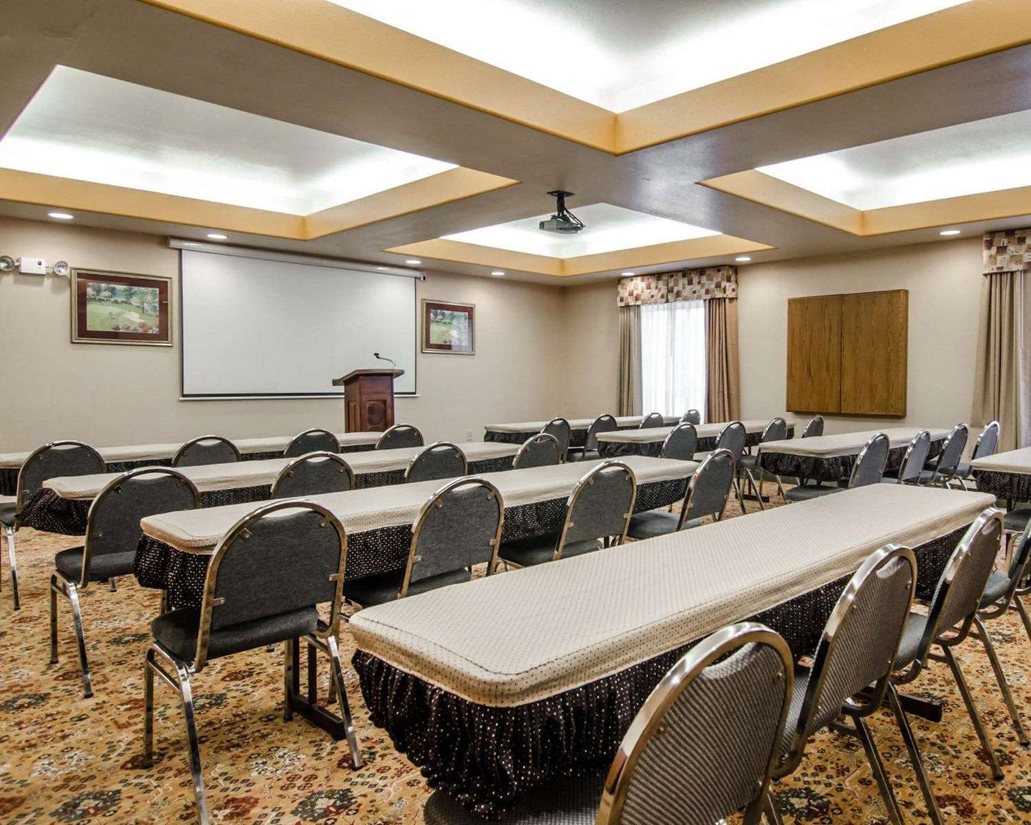 Sleep Inn & Suites Springdale West 25/33