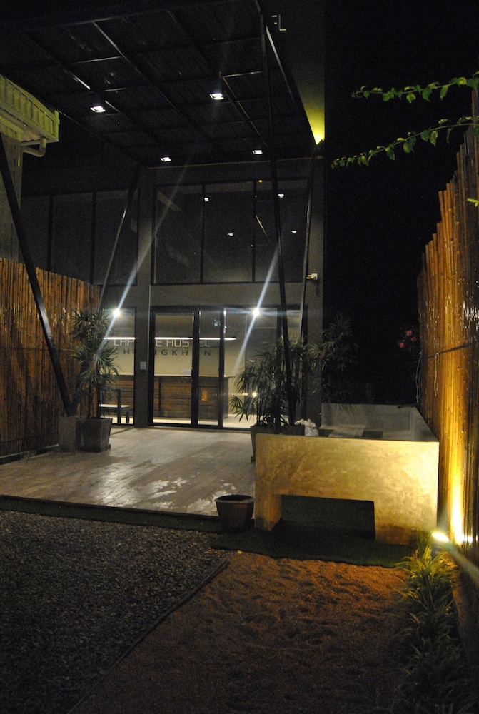 Capsule Hostel Chiangkhan 15/19