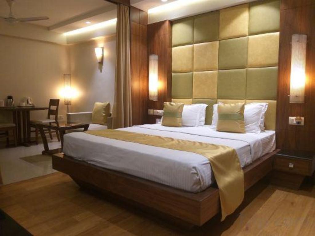 HOTEL ACCOLADE 13/28