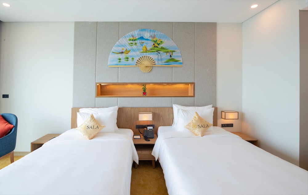 Sala Danang Beach Hotel 27/75
