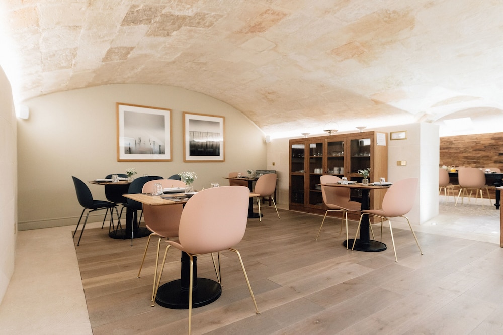 Hotel Can Sastre 76/83