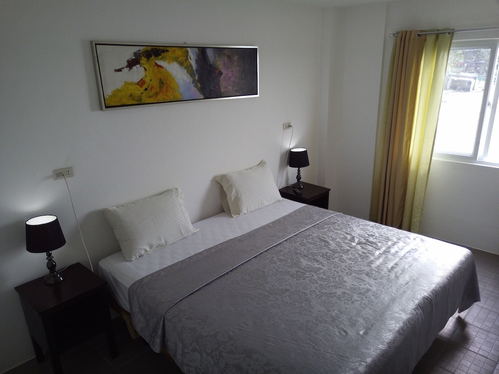 Ocean Bay Beach Resort 7/50