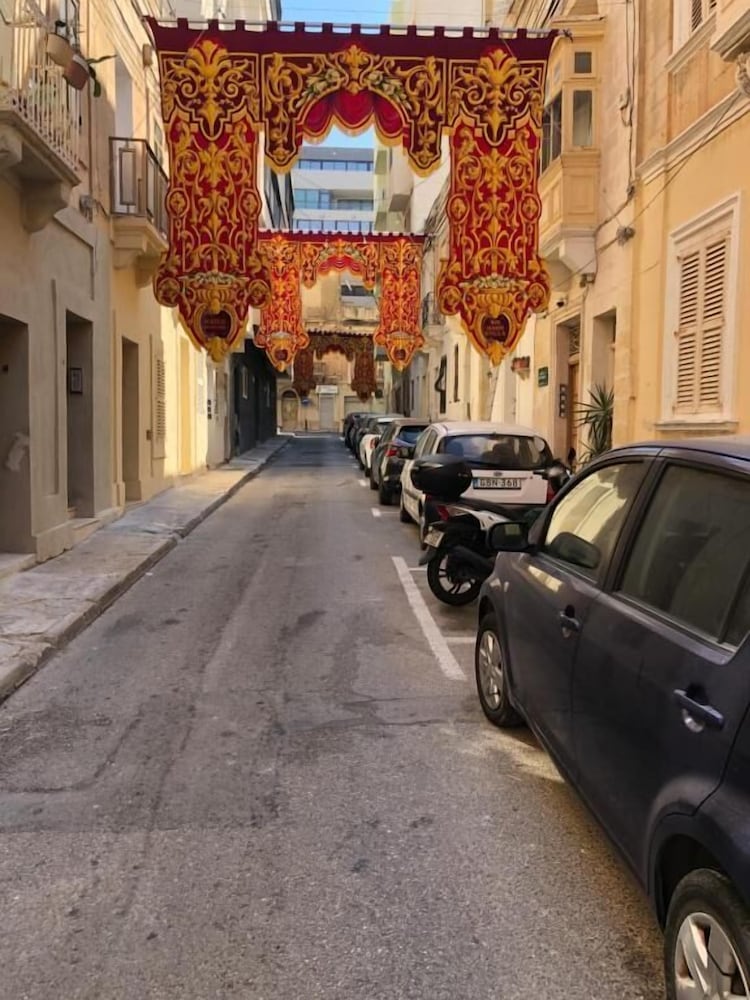 Lee's House Bed & Breakfast Sliema 39/50