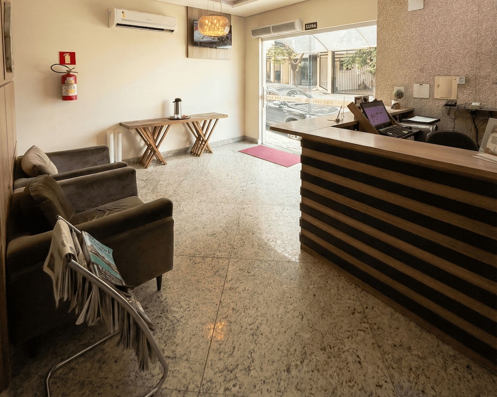 Domus Hotel 28/45