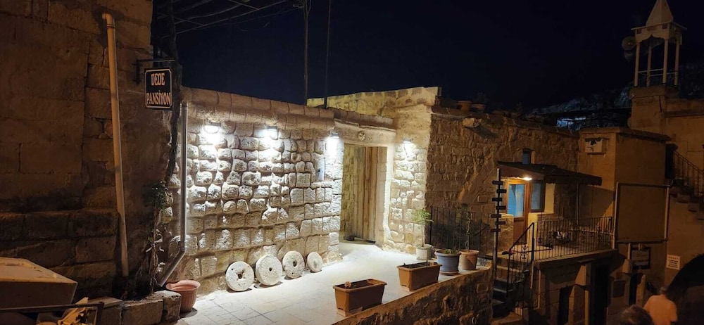 Dede Hostel Pansiyon 13/25