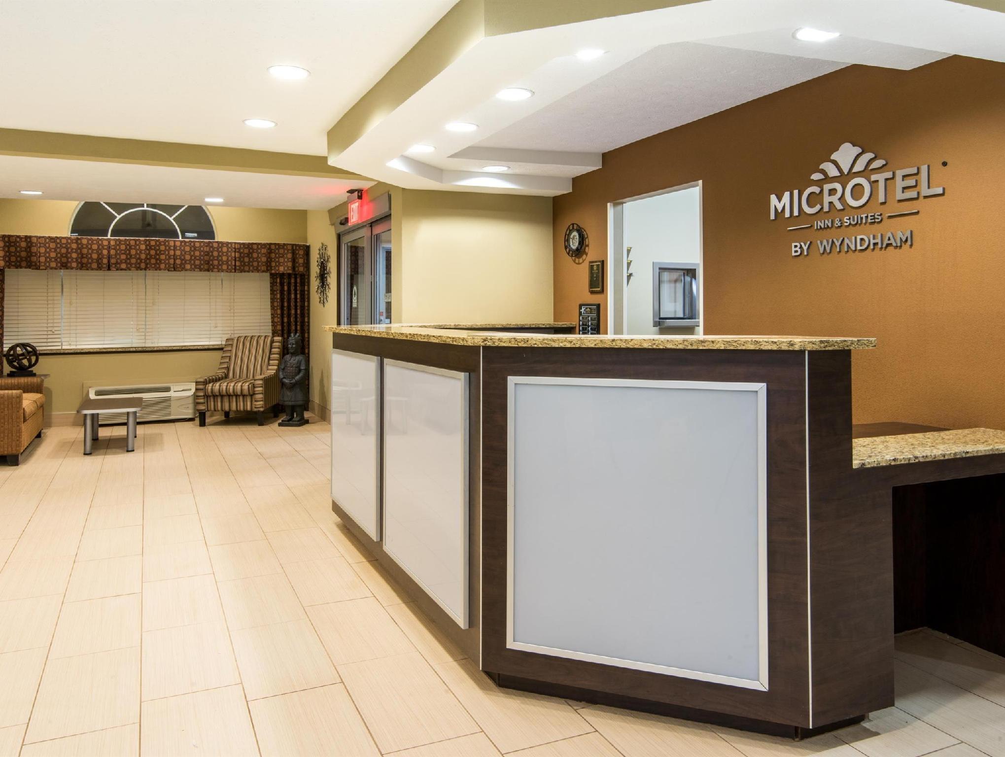 Microtel Inn And Suites By Wyndham North Canton 4/31