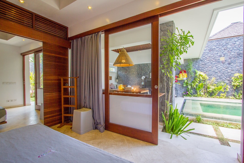 Villa Vishuddha Ajna 1/29