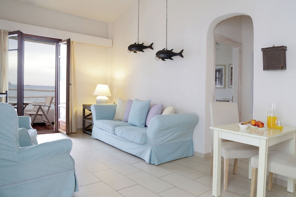 Skopelos Village Hotel Apartments 50/75