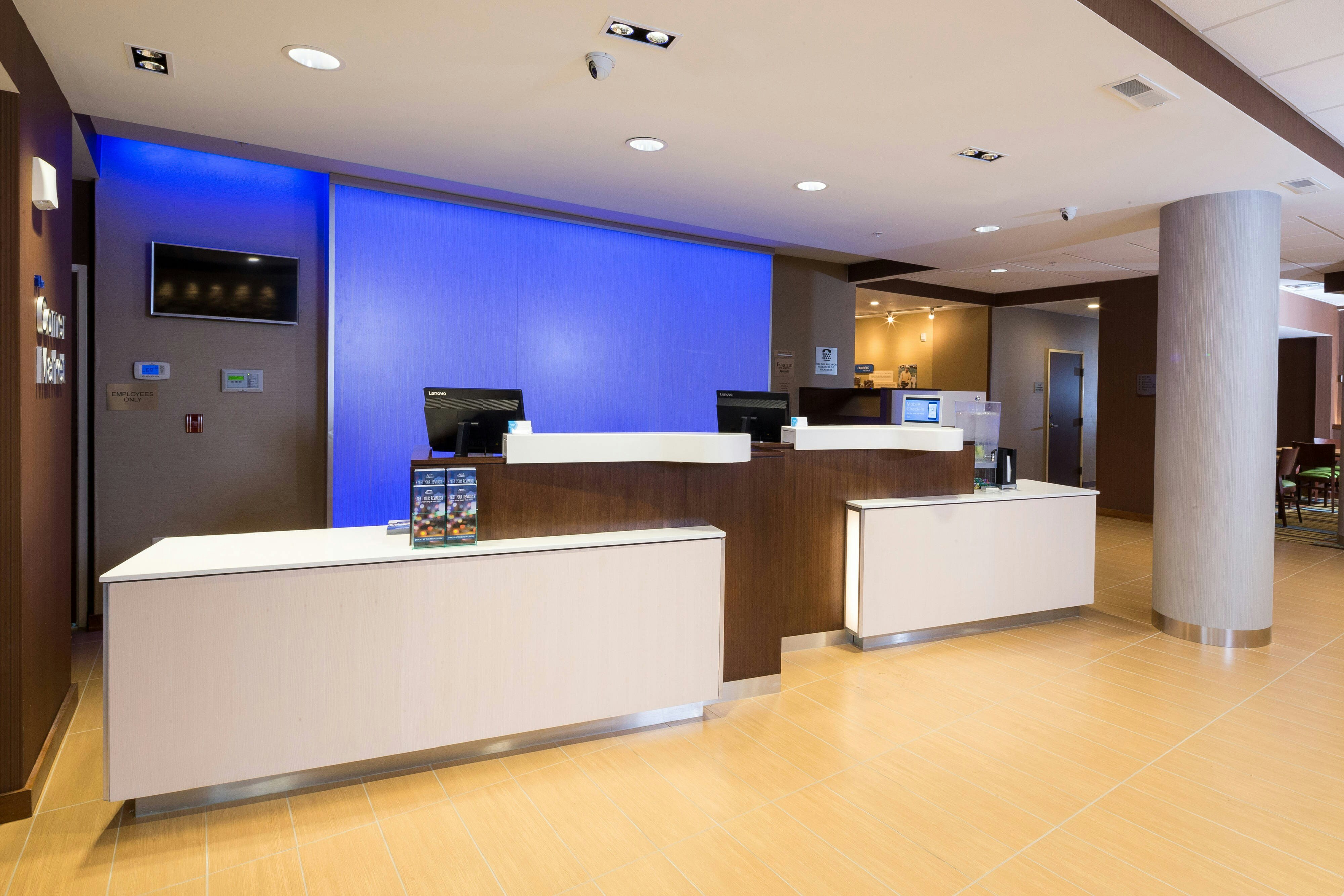 Fairfield Inn Suites By Marriott Detroit Chesterfield 1/8