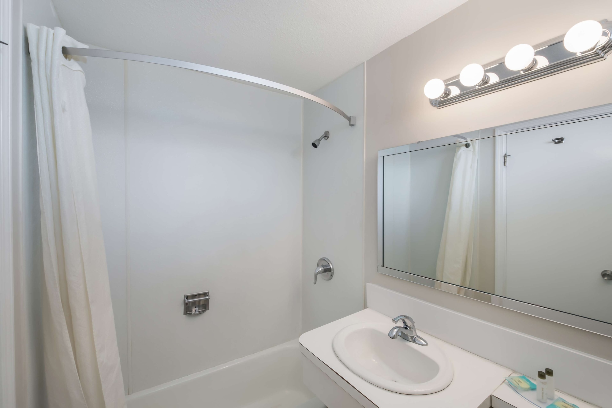 Room, King Bed, Americas Best Value Inn-Painted Post 7/7