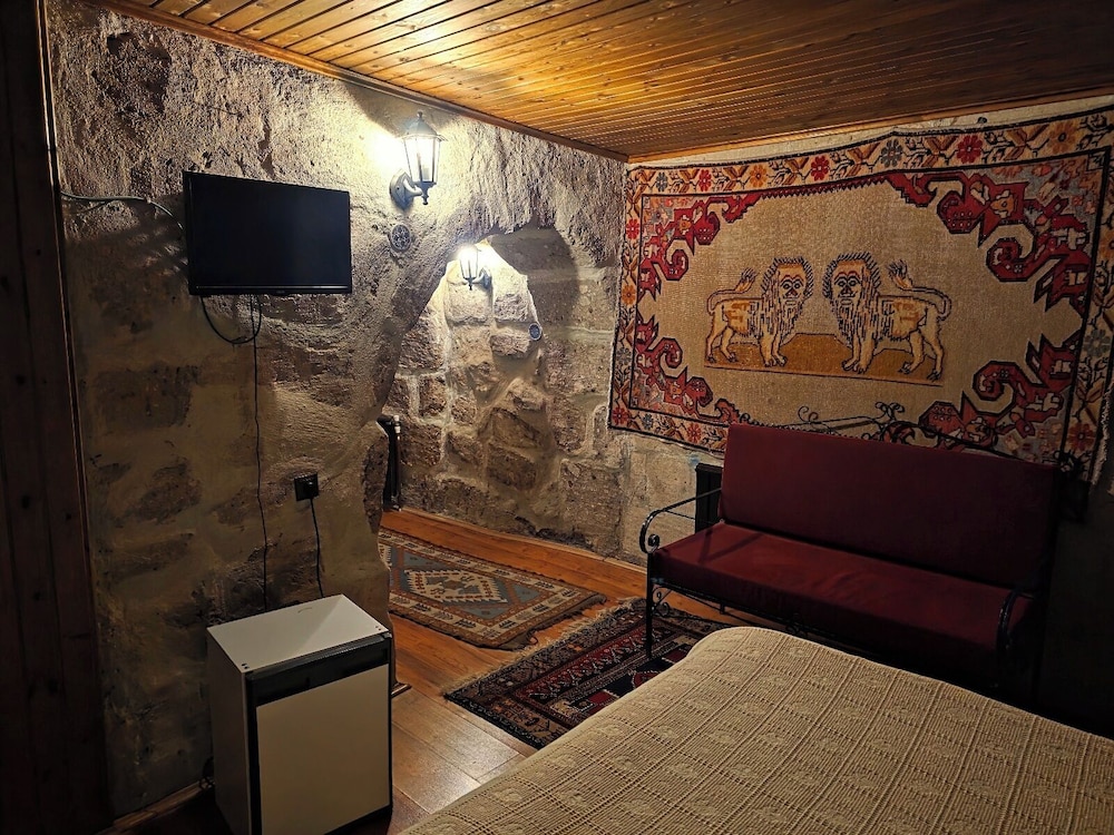 Cappadocia Antique Gelveri Cave Hotel 43/64