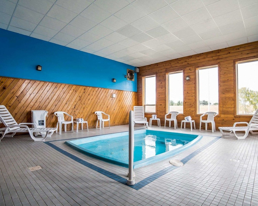 swimming pool spa