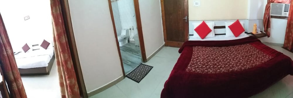 HOTEL BHAWANI INTERNATIONAL 35/45