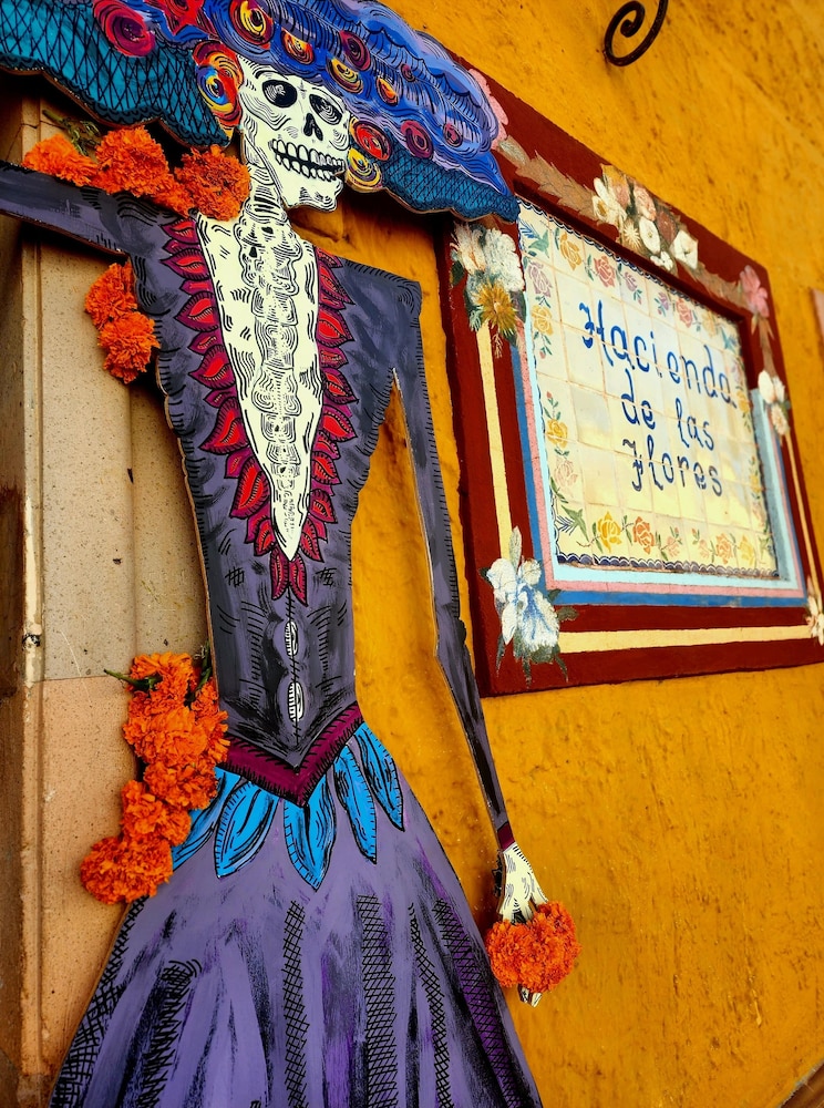 Hacienda de las Flores 25/50