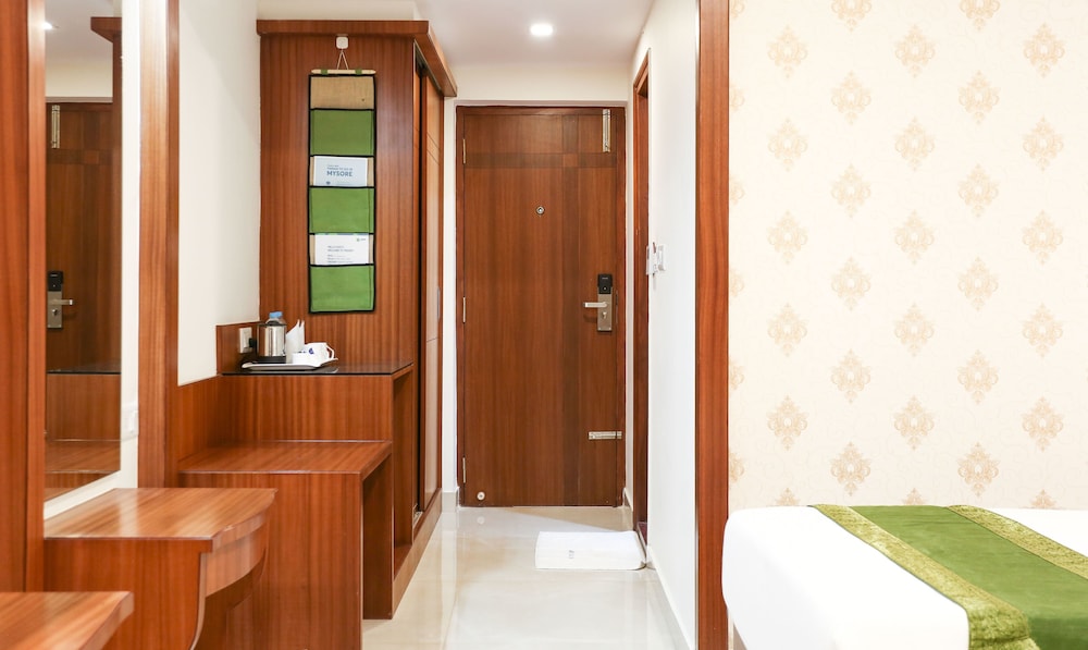 Treebo Akshaya Mahal Inn 44/46